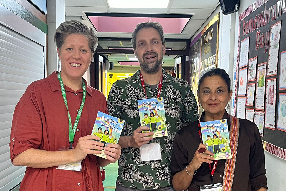 book-presentation-school-photo-2024-07-18-15-23-37-3.jpg
